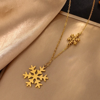 Casual Christmas Streetwear Round Christmas Tree Snowflake 304 Stainless Steel Pendant Necklace