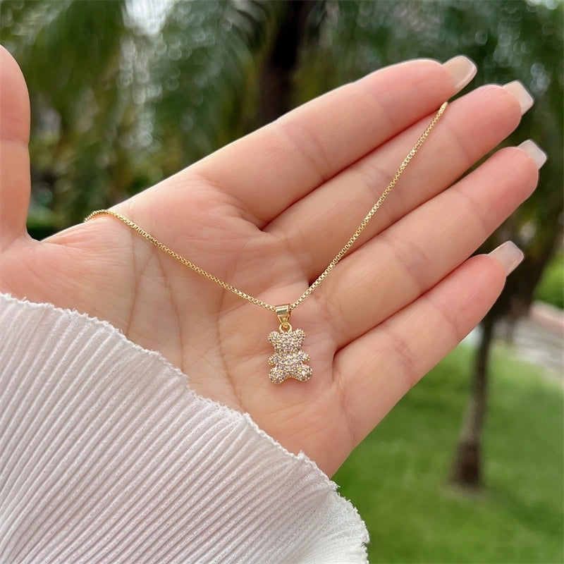 A Copper Plating 18K Gold Full Diamond Zircon Cute Childlike Style Multi Colors Bear Chain Necklace Suitable For Daily Wear Of All Ages Suitable For Gifts Original New Arrivals