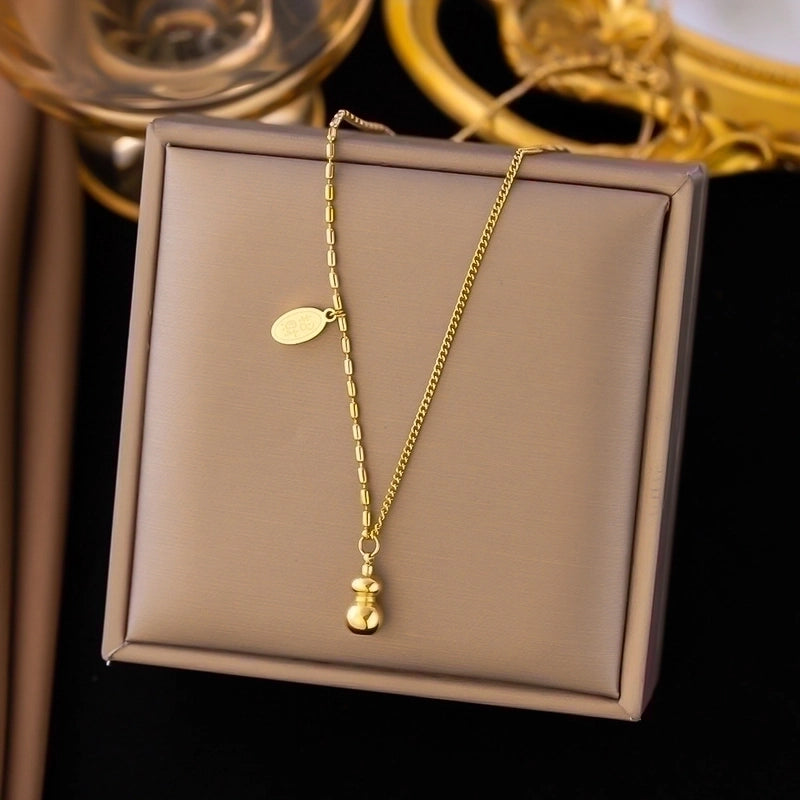 304 Stainless Steel 18K Gold Plated Minimalist Plating Inlay U Shape Heart Shape Acrylic Artificial Rhinestones Plastic Pendant Necklace