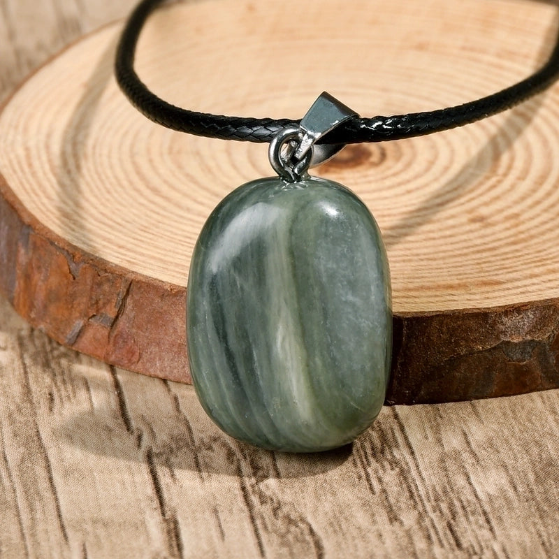Cute Vintage Style Exaggerated Asymmetrical Natural Stone Pendant Necklace In Bulk