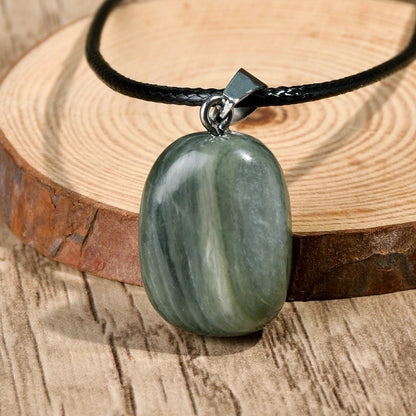 Cute Vintage Style Exaggerated Asymmetrical Natural Stone Pendant Necklace In Bulk