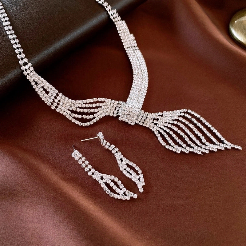 Explosions Zircon Diamond Geometric Necklace Earrings Suit Light Luxury Clavicle Chain High Sense Temperament Jewelry