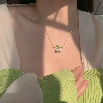 Love Stitching Pearl Japanese And Korean Necklace Design High-grade Light Luxury Niche Clavicle Chain New Women\'s Necklace