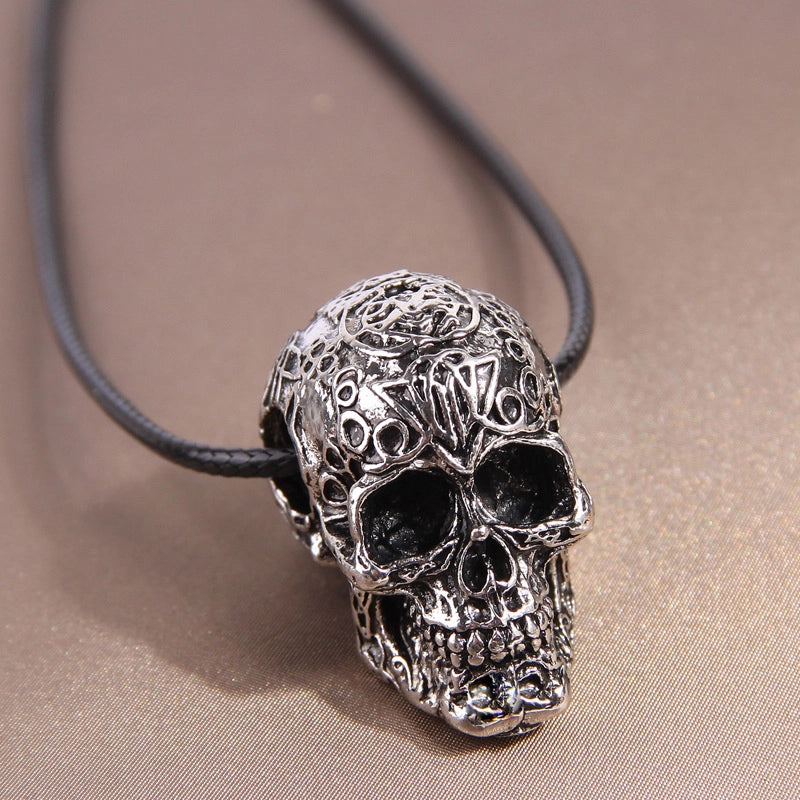 Cool Style Spider Spider Web Skull Alloy Wax Rope Inlay Rhinestones Halloween Men's Pendant Necklace