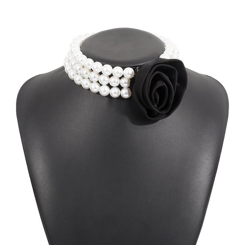 Elegant Flower Imitation Pearl Women's Necklace