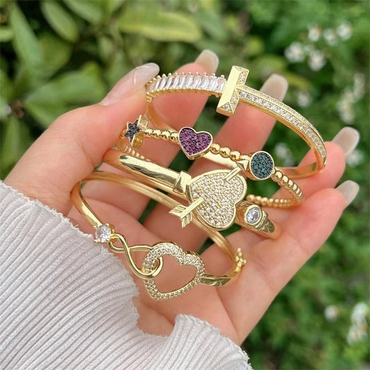 Minimalist Classic Style Heart Shape Copper 18K Gold Plated Bangle