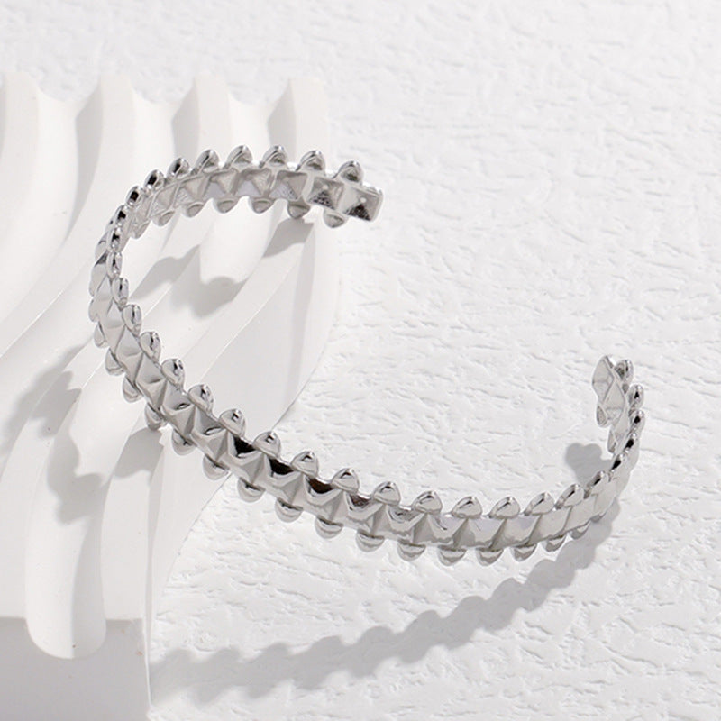 2 Pieces Expressive Stripe Stainless Steel Electroplating Bangles