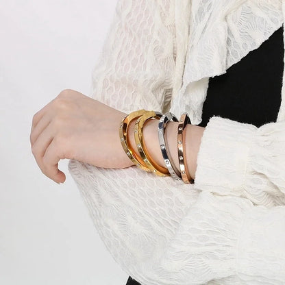 5 Pieces Minimalist Solid Color 304 Stainless Steel 18K Gold Plated Bangle In Bulk