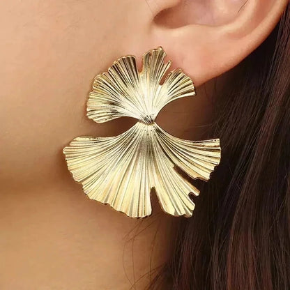 1 Pair Elegant Retro Flower Petal 304 Stainless Steel Drop Earrings