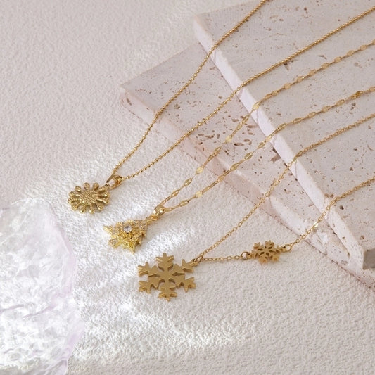 Sweet Minimalist Christmas Tree Snowflake 304 Stainless Steel 18K Gold Plated Plating Pendant Necklace