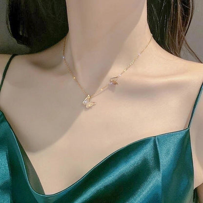 Sweet Minimalist Round Chinese Character Flower Titanium Steel Inlay Rhinestones Shell Pendant Necklace