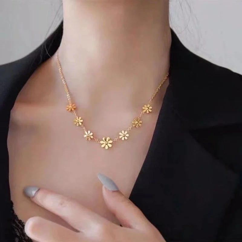 Sweet Minimalist Daisy Titanium Steel Titanium Steel 18K Gold Plated Bracelets Earrings Necklace