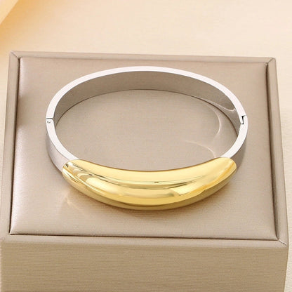 Vintage Style Geometric 304 Stainless Steel 18K Gold Plated Bangle In Bulk