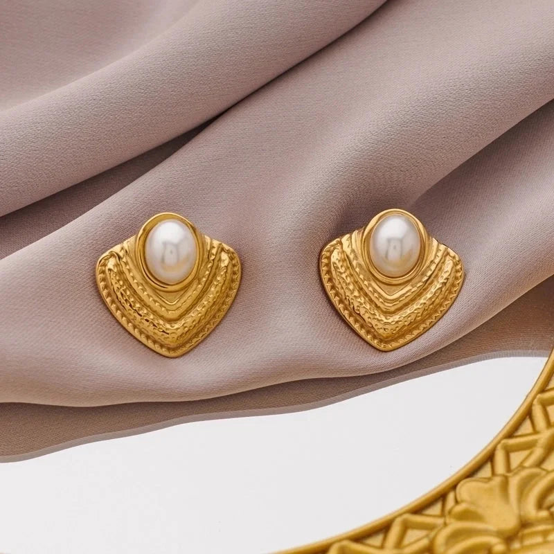 1 Pair Luxurious Classic Style Irregular Quadrilateral Plating Inlay 304 Stainless Steel Artificial Pearls 18K Gold Plated Ear Studs