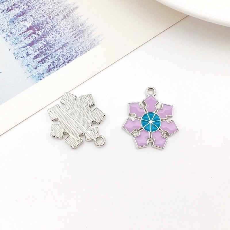 1 Piece 16 * 21mm 18 * 20mm 18 * 21mm Alloy Snowman Snowflake Elk Pendant Jewelry Accessories