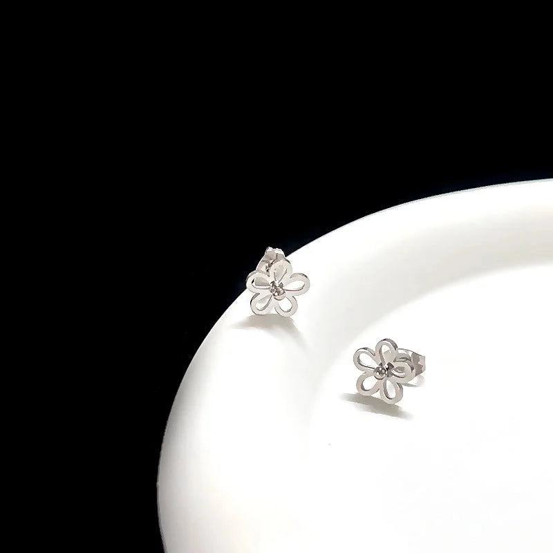 1 Piece Classic Style Flower Plating 304 Stainless Steel Drop Earrings Ear Studs