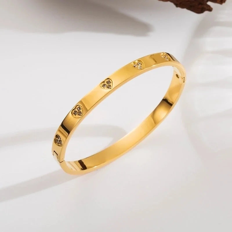 French Style Minimalist Four Leaf Clover Heart Shape Flower 304 Stainless Steel 18K Gold Plated Zircon Bangle In Bulk