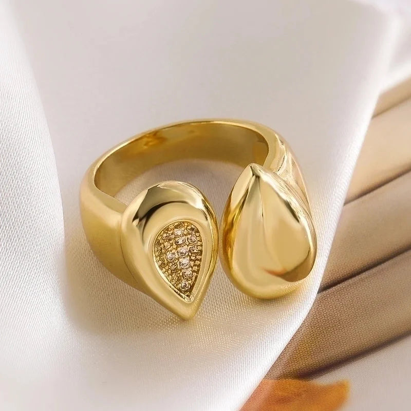 Retro Minimalist Commute Water Droplets Heart Shape Copper Inlay 18K Gold Plated Zircon Open Rings
