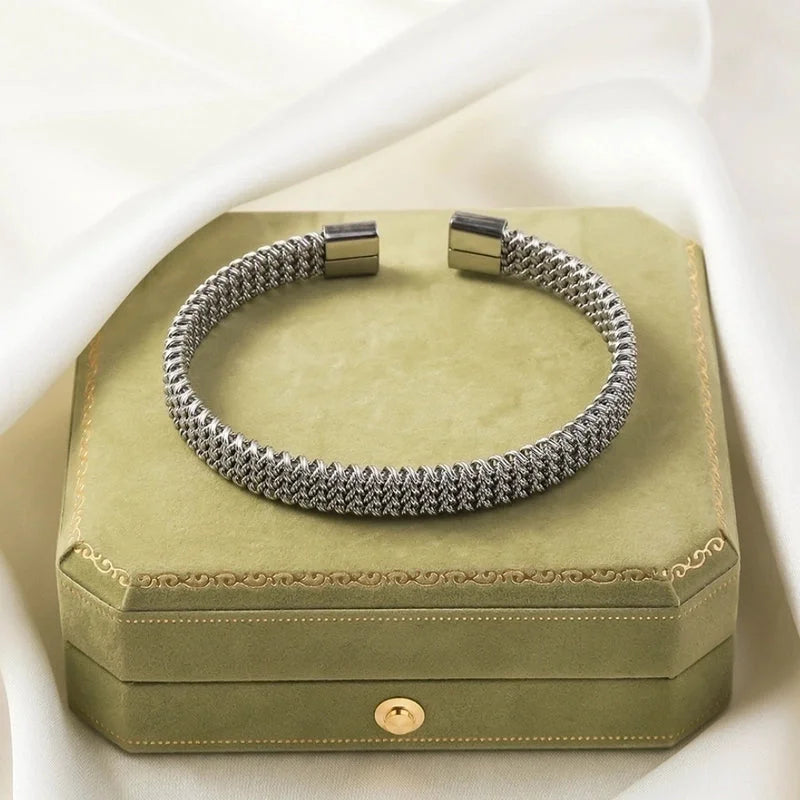 Casual Elegant Letter Titanium Steel 18K Gold Plated Bangle In Bulk