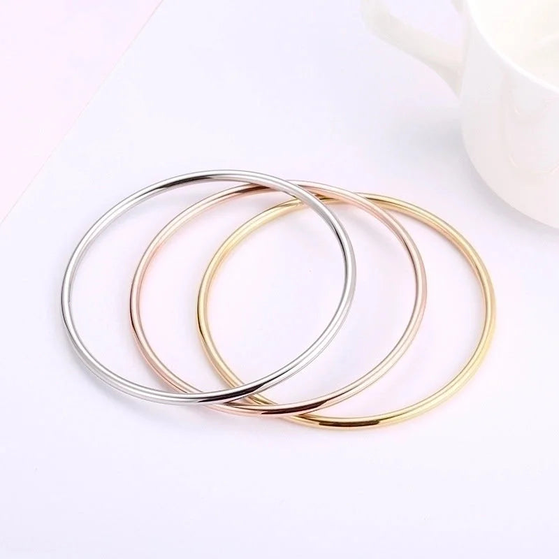 Minimalist Solid Color Titanium Steel 18K Gold Plated Rose Gold Plated Bangle In Bulk