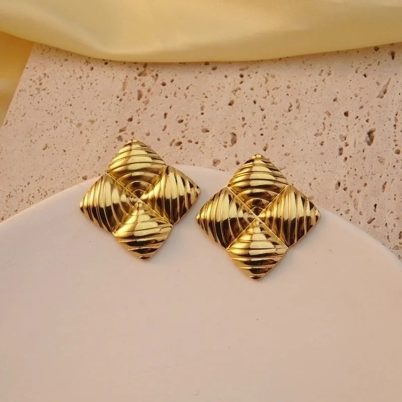 1 Pair Modern Style Geometric Flower Stamping 304 Stainless Steel Imitation Gold Drop Earrings Ear Studs