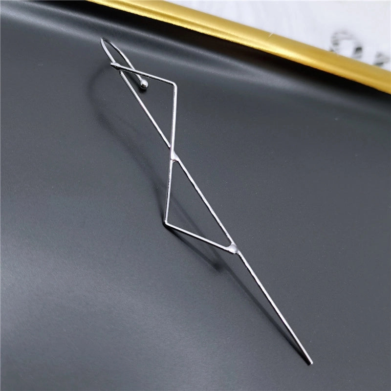 2 Pieces Trendy Zircon Ear Hook Piercing Ear Pin Female Net Red Personality Design Surrounding Ear Bone Clip Oblique Line Earrings