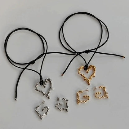 Retro Classic Style Heart Shape Titanium Steel Earrings Necklace