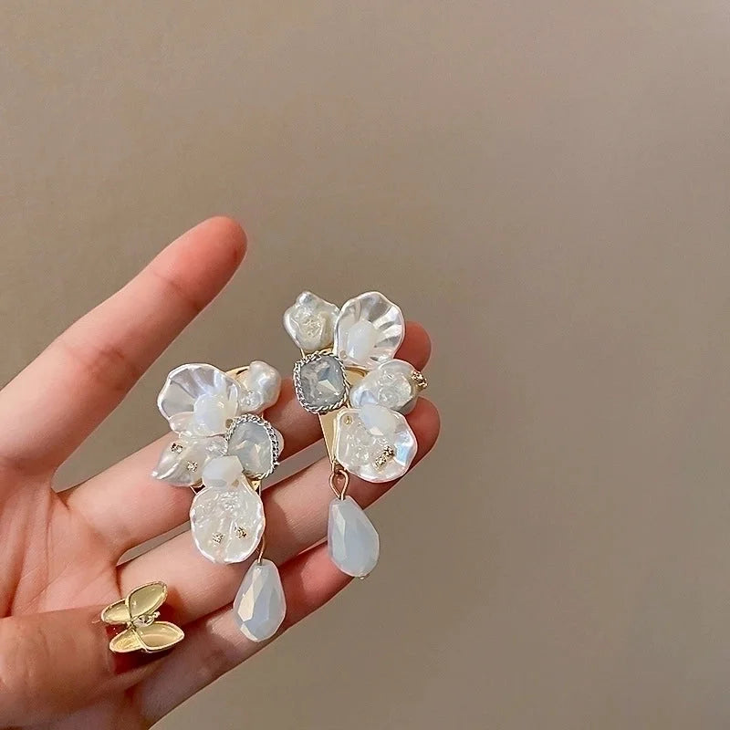 1 Pair Elegant Lady Sweet Geometric Heart Shape Bow Knot Inlay Alloy Artificial Pearls Zircon Earrings