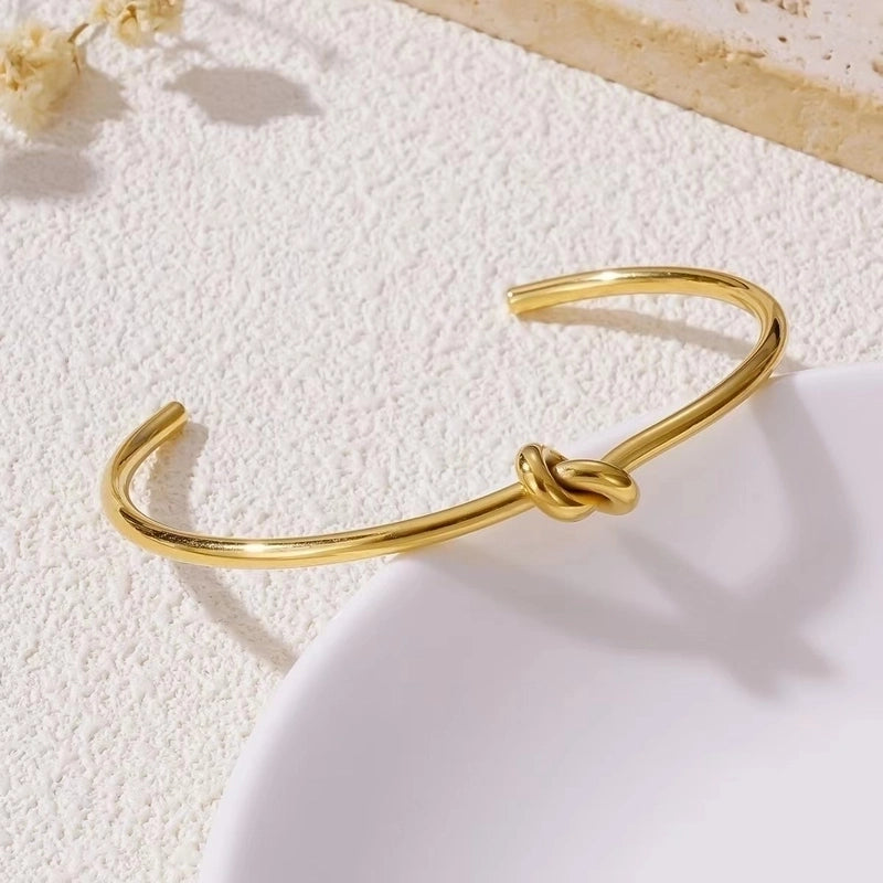 Minimalist Classic Style Knot Titanium Steel 18K Gold Plated Bangle In Bulk