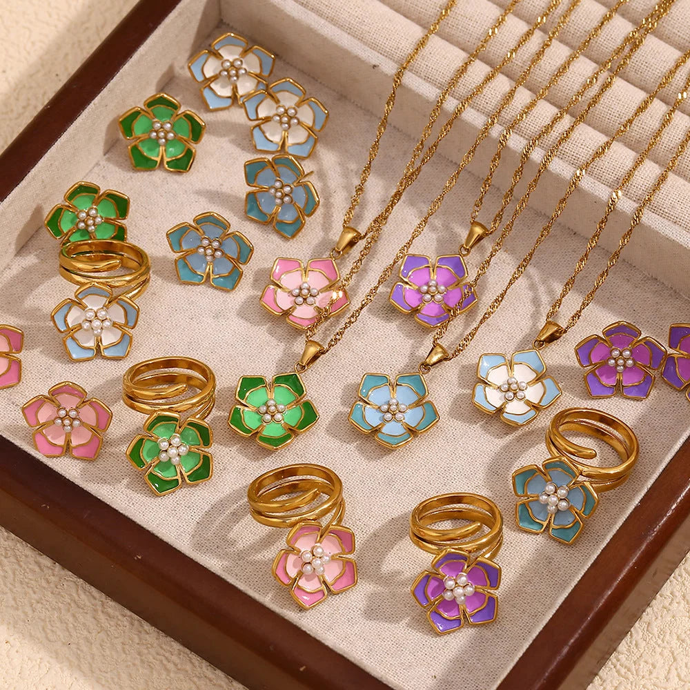 Fashion Petal Geometric Flower Stainless Steel Electroplating Necklaces