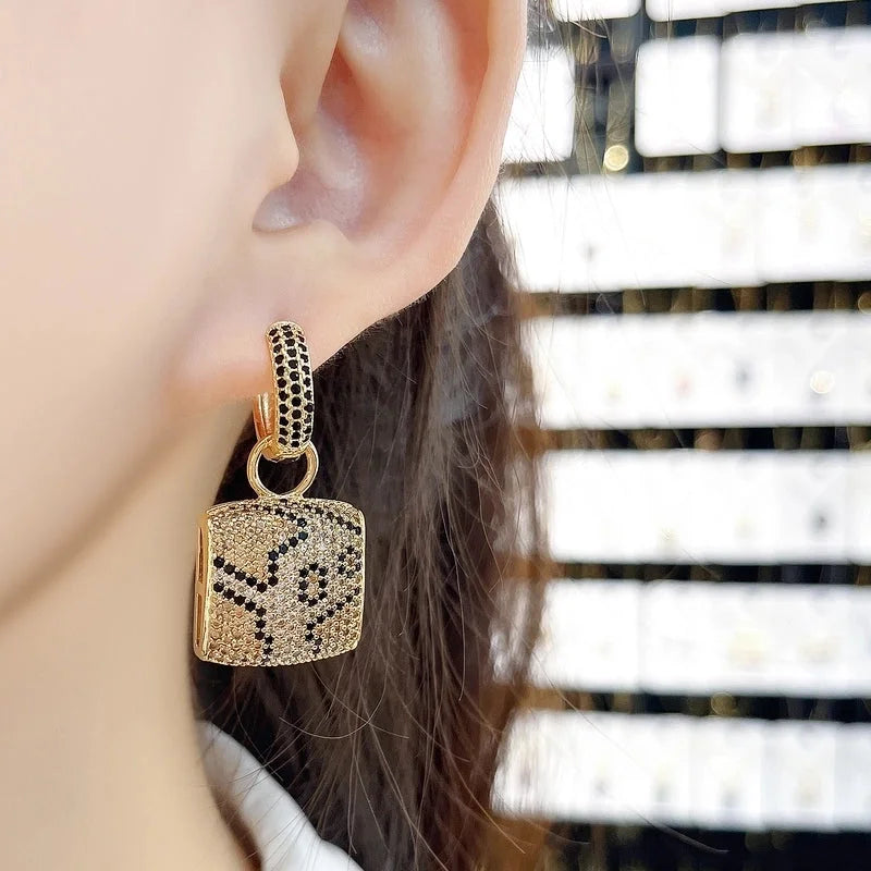 1 Pair Elegant Vintage Style Streetwear Leopard Copper Zircon 18K Gold Plated Drop Earrings Earrings
