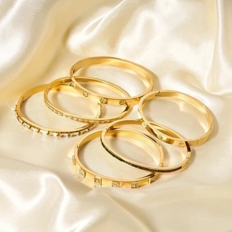 Minimalist Round Stainless Steel 18K Gold Plated Zircon Bangle In Bulk