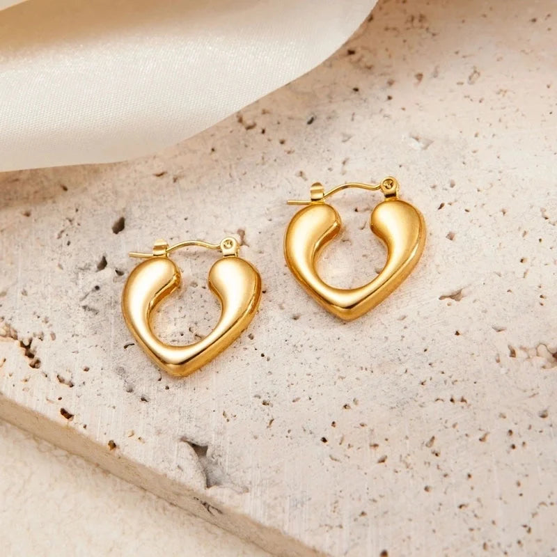 1 Pair Minimalist Heart Shape Titanium Steel Hoop Earrings