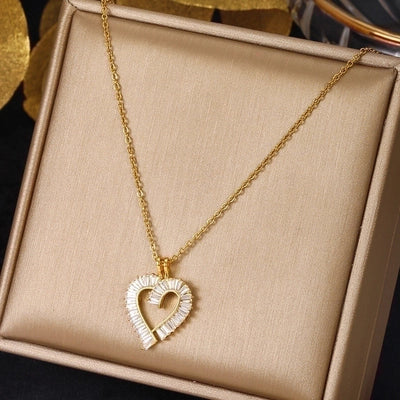 3 Pieces Elegant Minimalist Leaf Four Leaf Clover Insect Stainless Steel Plating Inlay Zircon Pendant Necklace