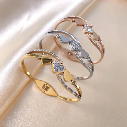 Casual Retro Punk Heart Shape Titanium Steel Artificial Diamond Bangle In Bulk