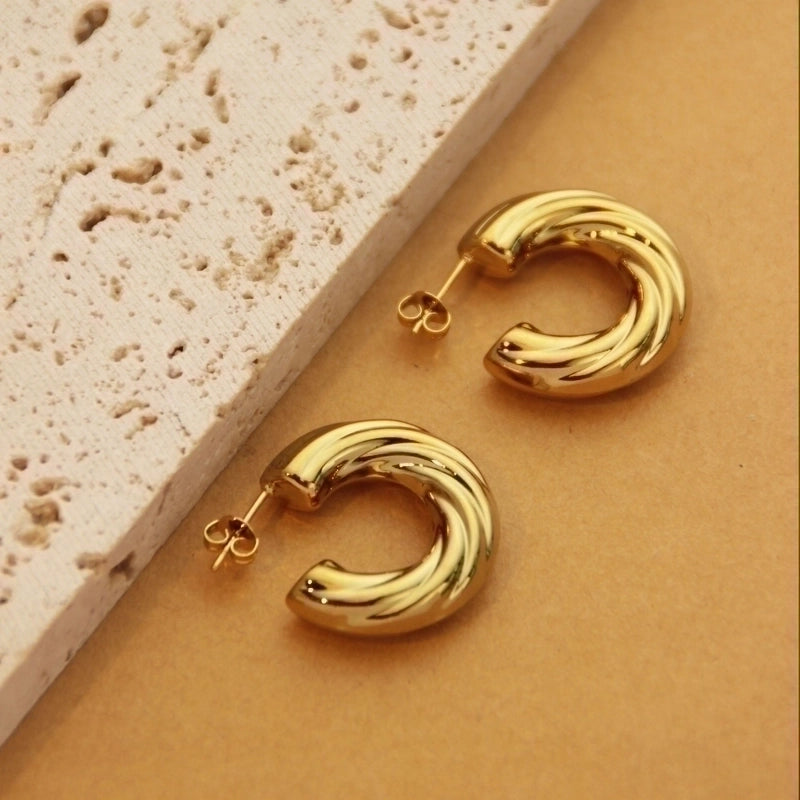 1 Pair Retro Minimalist C Shape U Shape Solid Color Plating Titanium Steel 18k Gold Plated Earrings