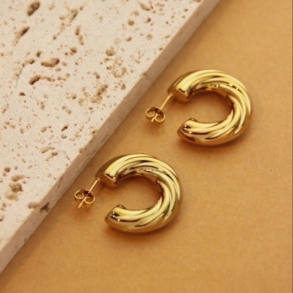 1 Pair Retro Minimalist C Shape U Shape Solid Color Plating Titanium Steel 18k Gold Plated Earrings