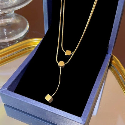Elegant Classic Style Geometric Moon Bow Knot Titanium Steel Zircon Pendant Necklace