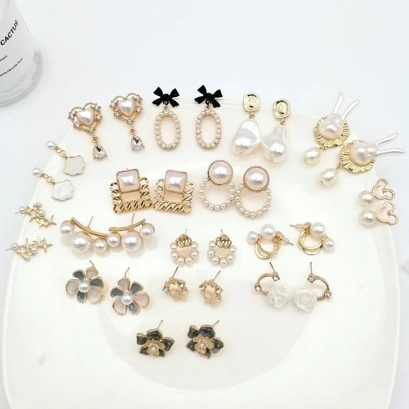 Minimalist Heart Shape Flower Resin Inlay Artificial Pearls Rhinestones Drop Earrings 1 Pair