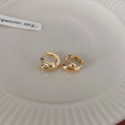 Silver Needle Exaggerated Lovely Earrings Light Luxury High-grade Niche Earrings Fashion Metal Temperament Earrings For Women