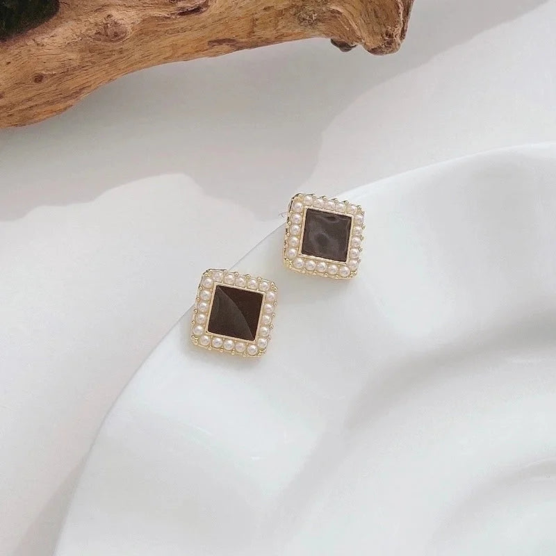 Lady Geometric Alloy Plating Artificial Pearls Women\'s Earrings 1 Pair