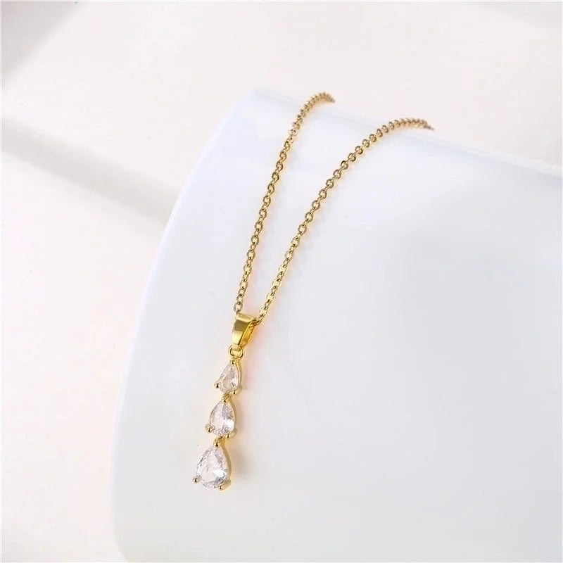 Stainless Steel Titanium Steel 18K Gold Plated Minimalist Plating Inlay Flower Dragonfly Butterfly Zircon Pendant Necklace