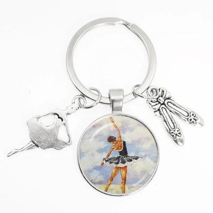 Artistic Portrait Round Alloy Metal Christmas Unisex Bag Pendant Keychain