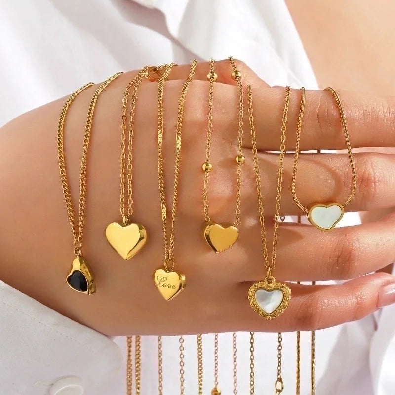 304 Stainless Steel 18K Gold Plated Minimalist Classic Style Plating Inlay Heart Shape Artificial Shell Rhinestones Pendant Necklace