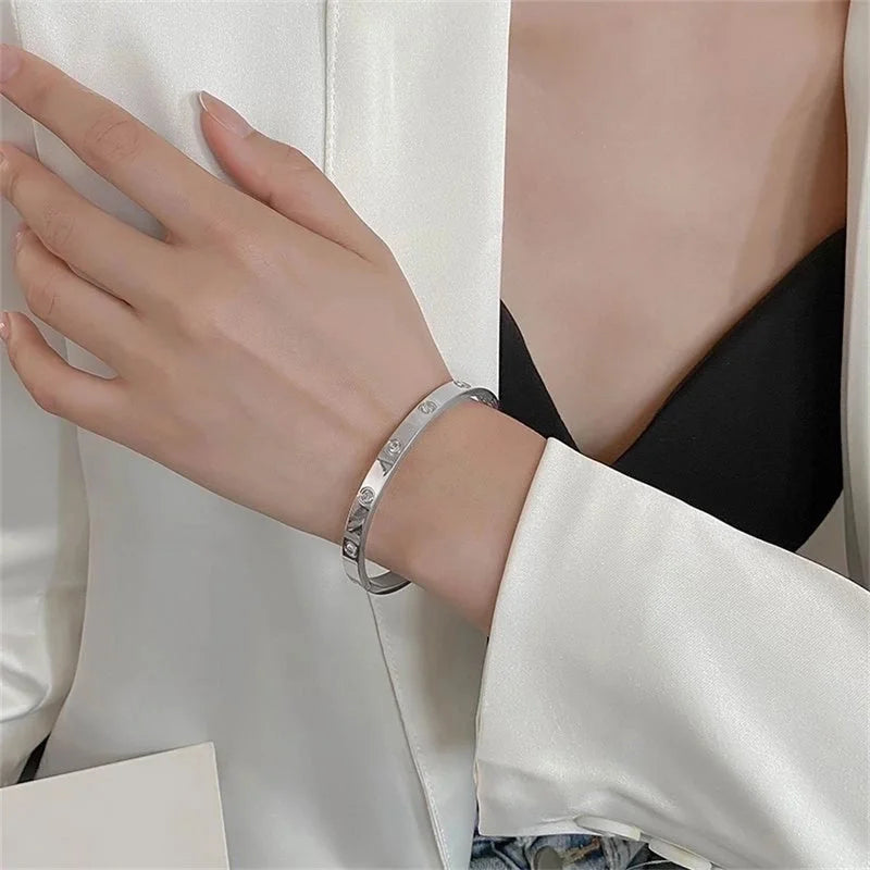 Casual Minimalist Streetwear Geometric 304 Stainless Steel Zircon Bangle In Bulk