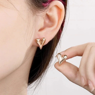 1 Pair Minimalist Heart Shape Titanium Steel Gold Plated Ear Studs