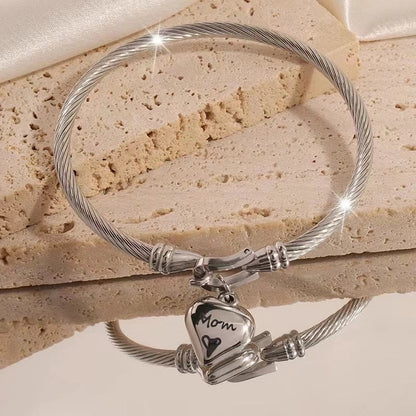 Minimalist Heart Shape 304 Stainless Steel Bangle In Bulk