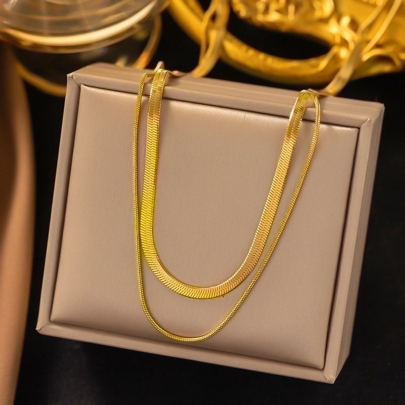 304 Stainless Steel 18K Gold Plated Minimalist Plating Inlay U Shape Heart Shape Acrylic Artificial Rhinestones Plastic Pendant Necklace