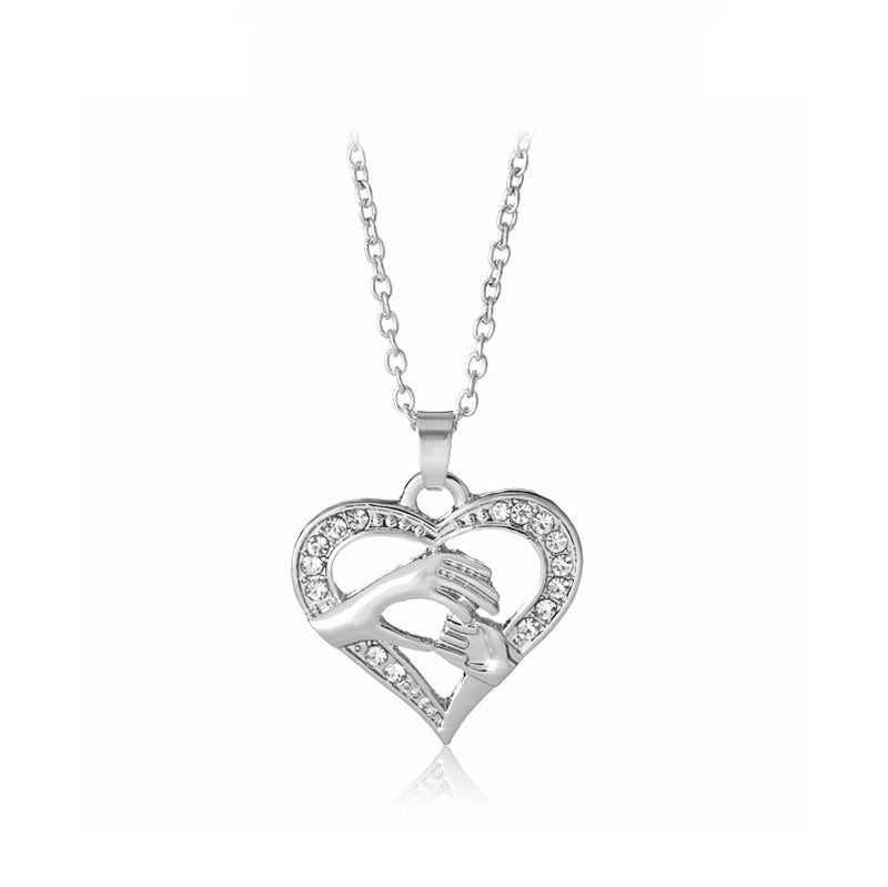 1 Piece Mama Minimalist Letter Moon Heart Shape Alloy Copper Plating Inlay Artificial Rhinestones Artificial Diamond Rose Gold Plated Gold Plated Silver Plated Pendant Necklace