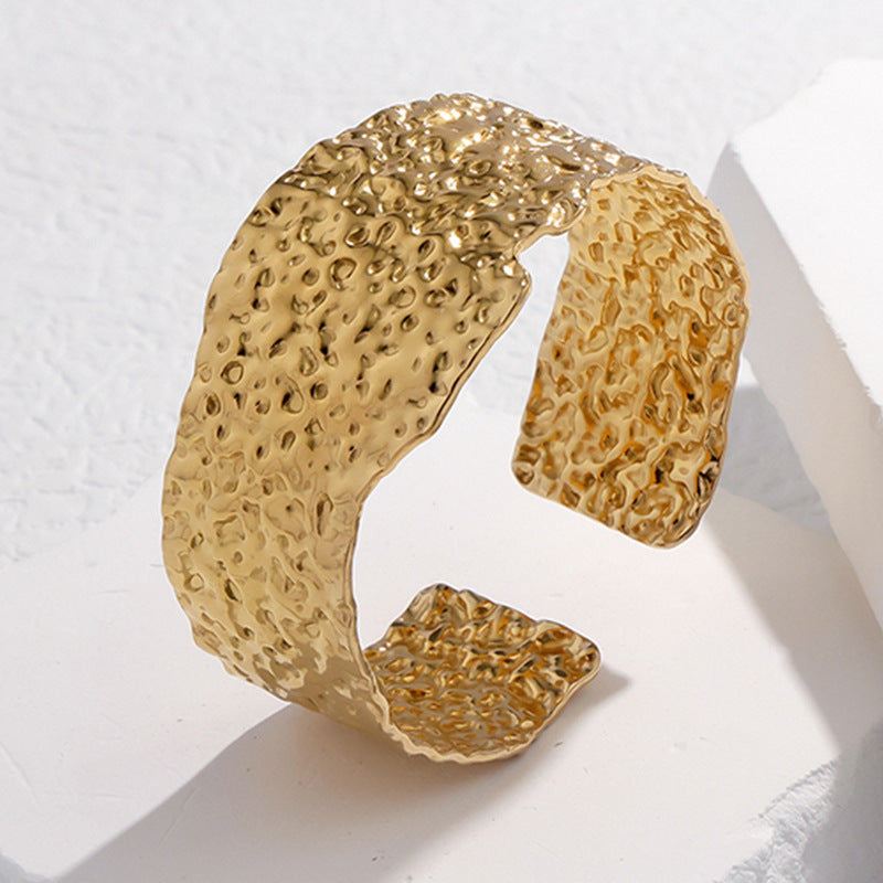 2 Pieces Expressive Stripe Stainless Steel Electroplating Bangles